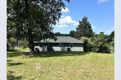 3921 Village Drive, Fayetteville, NC 28304 - Photo 14