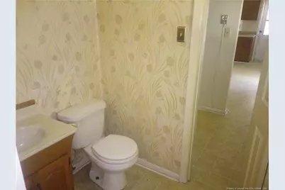 5108 Queensdale Drive, Fayetteville, NC 28304 - Photo 6