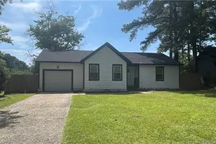 909 Whitcomb Dr, Fayetteville, NC 28311 - Photo 1