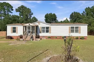 390 Purvis Ct, Raeford, NC 28376 - Photo 2