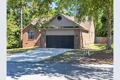 4713 Miranda Drive, Hope Mills, NC 28348 - Photo 2