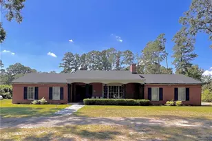 1502 Lakeview Rd, Fairmont, NC 28340 - Photo 2