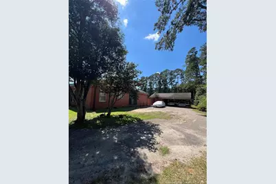 1502 Lakeview Road, Fairmont, NC 28340 - Photo 10