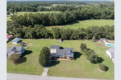 6904 County Place Drive, Hope Mills, NC 28348 - Photo 2