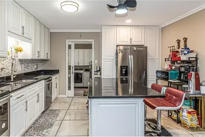 1060 Strickland Bridge Road, Fayetteville, NC 28304 - Photo 10