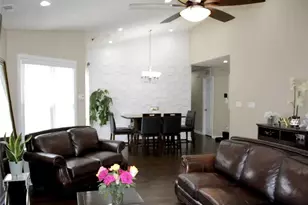 3821 Meteor Dr, Hope Mills, NC 28348 - Photo 2