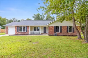 501 Woodberry Cir, Raeford, NC 28376 - Photo 2