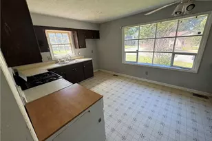 457 Grayton Pl, Fayetteville, NC 28311 - Photo 6