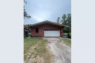 1405 Lakeview Road, Fairmont, NC 28340 - Photo 6
