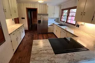 1405 Lakeview Rd, Fairmont, NC 28340 - Photo 10