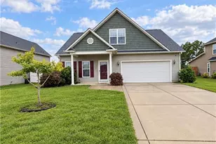 3600 Crosswinds Dr, Hope Mills, NC 28348 - Photo 2