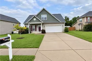 3600 Crosswinds Dr, Hope Mills, NC 28348 - Photo 1