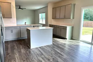 5611 Tantobie Rd, Fayetteville, NC 28314 - Photo 10