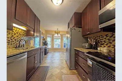 709 Longview Drive, Fayetteville, NC 28311 - Photo 4