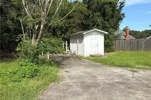702 S Main St, Fairmont, NC 28340 - Photo 2