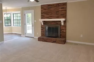 737 Maxine St, Fayetteville, NC 28303 - Photo 2