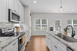 27 Pine Lake Dr, Whispering Pines, NC 28327 - Photo 6