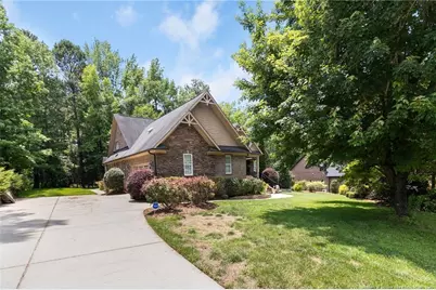 3027 Carrington Lane, Sanford, NC 27330 - Photo 2
