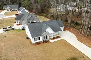 125 Windwood Dr, Stedman, NC 28391 - Photo 8