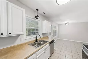 513 Lumberly Ln, Fayetteville, NC 28303 - Photo 6