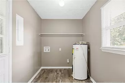 109 E Walnut Street, Bladenboro, NC 28320 - Photo 18