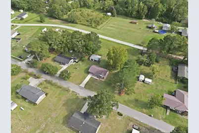 109 E Walnut Street, Bladenboro, NC 28320 - Photo 50