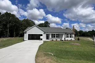 184 Grace Rdg Ct, Benson, NC 27504 - Photo 1