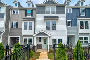 207 Pond Vw Ct, Fuquay-Varina, NC 27526 - Photo 1