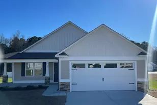 24 Heatherglenn Cir, Princeton, NC 27569 - Photo 1