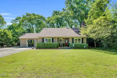 704 N Orange Avenue, Dunn, NC 28334 - Photo 1