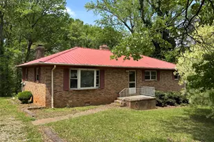 311 N Nash St, Hillsborough, NC 27278 - Photo 1