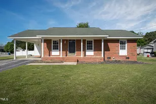 101 Pine St, Dunn, NC 28334 - Photo 1
