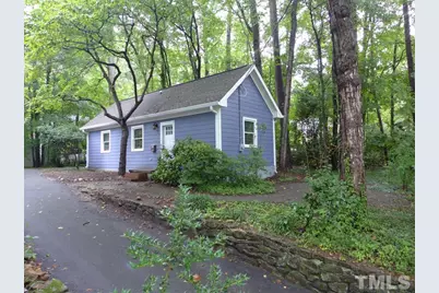 904 E Franklin Street, Chapel Hill, NC 27514 - Photo 1