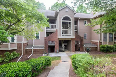 115 Abingdon Court #2b, Cary, NC 27513 - Photo 1