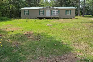 193 John L Rd, Maxton, NC 28364 - Photo 1