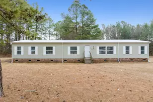 752 Dundee Cir, Raeford, NC 28376 - Photo 1