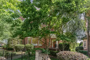 218 W Barbee Chapel Rd, Chapel Hill, NC 27517 - Photo 1