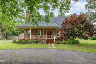 604 S Caswell Street, La Grange, NC 28551 - Photo 1