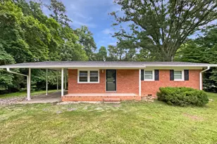 1311 Meadow Ln, Chapel Hill, NC 27516 - Photo 1