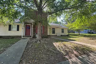 102 & 104 Henley Pl, Smithfield, NC 27577 - Photo 1