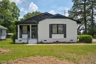 407 W Pippen St, Whitakers, NC 27891 - Photo 1