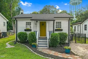 527 N Cypress St, Wendell, NC 27591 - Photo 1