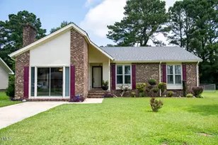 2021 Eastridge Cir, Kinston, NC 28501 - Photo 1