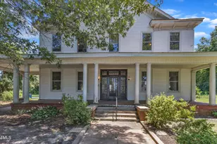 118 N 7th St, Smithfield, NC 27577 - Photo 1