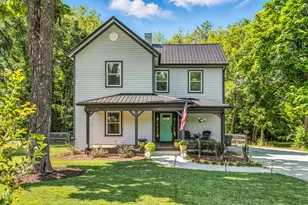 605 W Holt St, Mebane, NC 27302 - Photo 1