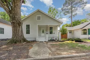 902 Washington St E, Wilson, NC 27893 - Photo 1