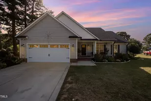 1405 Currituck Ave, Dunn, NC 28334 - Photo 1