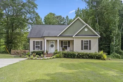 817 W Academy Street, Fuquay Varina, NC 27526 - Photo 1