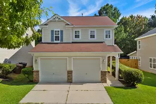 328 Palmdale Ct, Holly Springs, NC 27540 - Photo 1