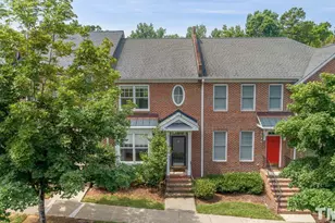 916 Edgewater Cir, Chapel Hill, NC 27516 - Photo 1